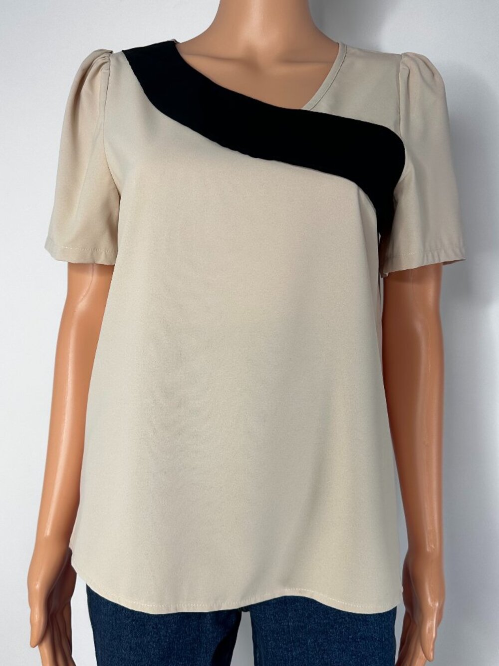 Emery Rose Beige Black Colorblock Top Women’s Size S Puff Sleeve Blouse